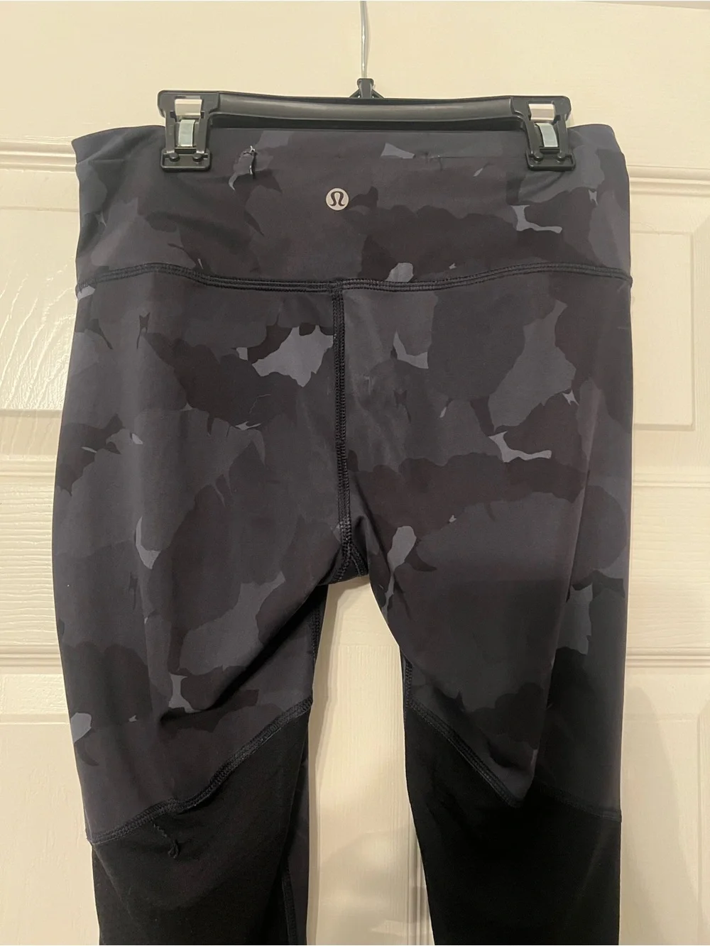 lululemon athletica Black & Dark Gray Camouflage Leggings